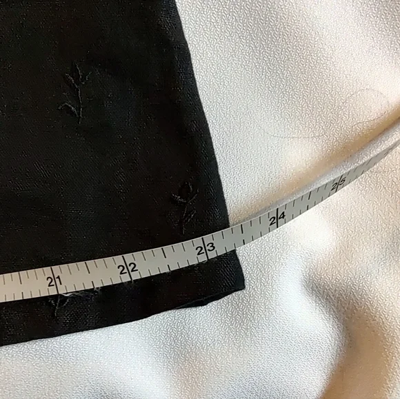 Black Linen Blend Tank - Picture 7 of 8